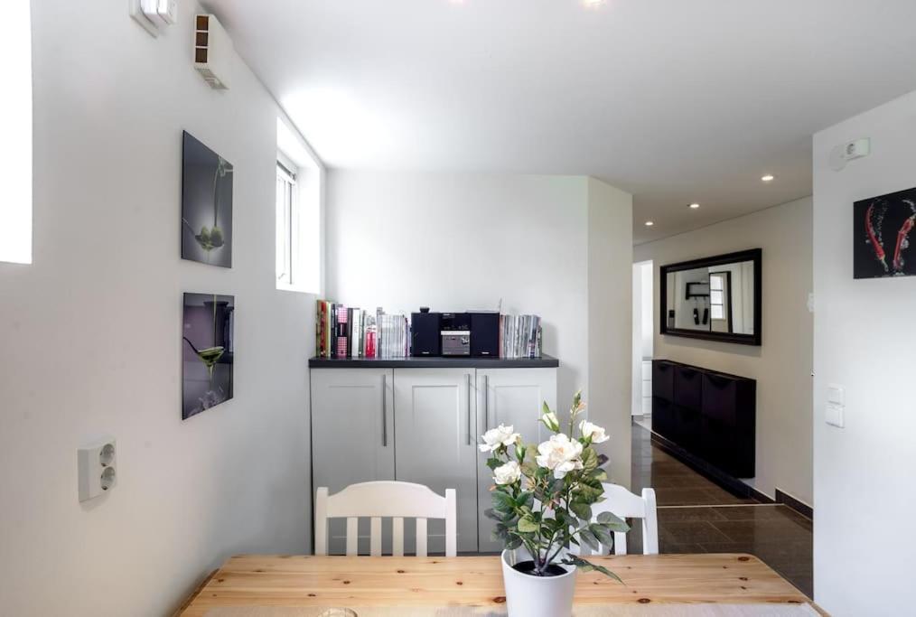 Downtown In Ten - Free Parking Appartement Gotenburg Buitenkant foto